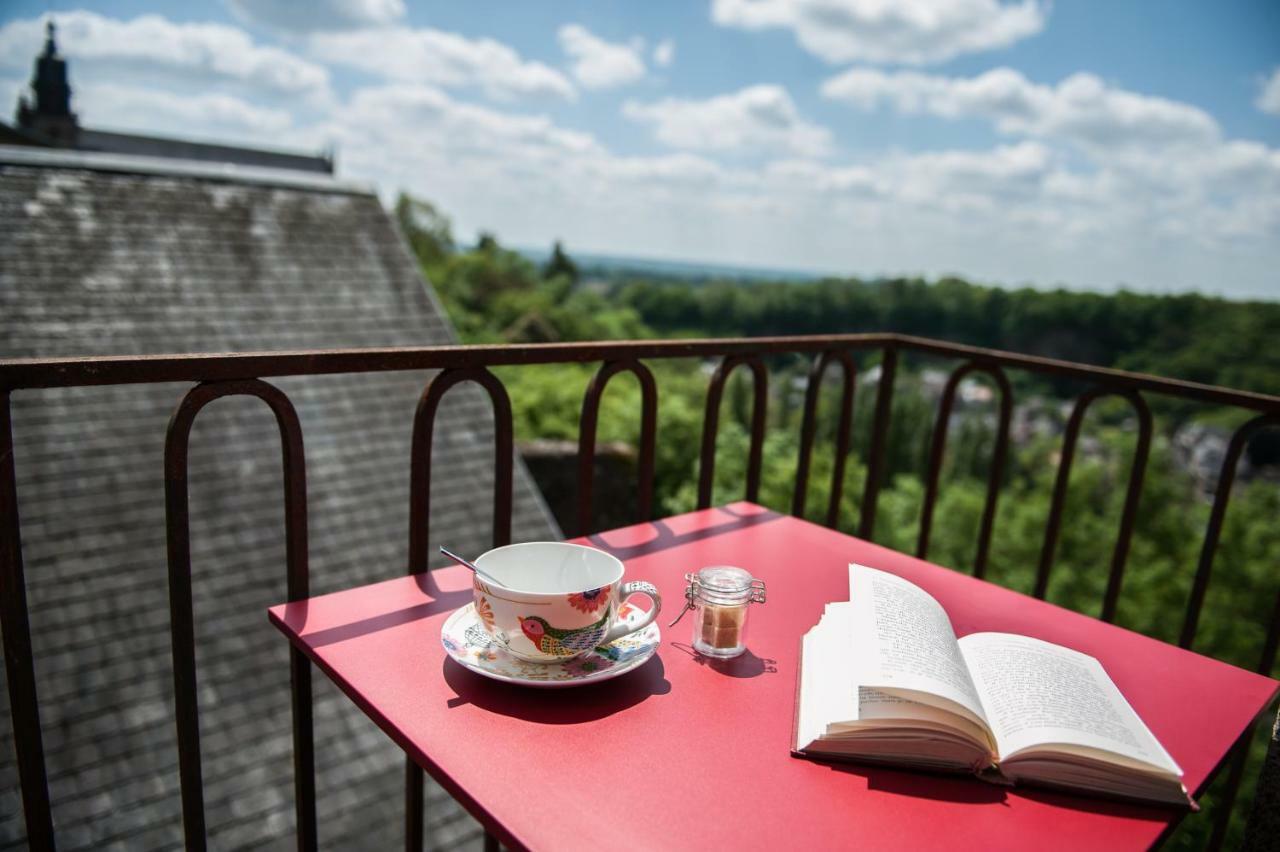 Hotel Particulier Le Mercier De Montigny -Une Nuit Sur Les Remparts- Fougères Екстериор снимка