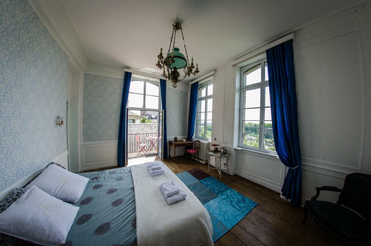 Hotel Particulier Le Mercier De Montigny -Une Nuit Sur Les Remparts- Fougères Екстериор снимка